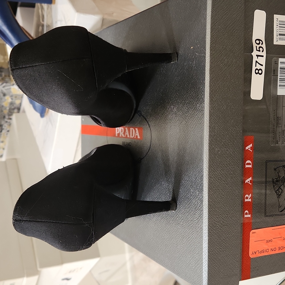 PRADA SIZE 371/2 HEELS - Picture 3 of 5